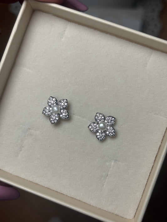 Orecchini Fiore con Perla e Zirconi